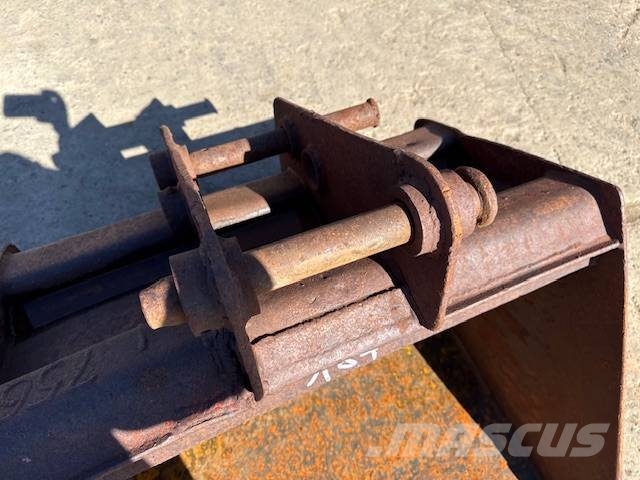 Schaeff 950 mm Tranšėjų kasimo technika