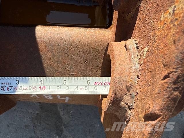 Schaeff 950 mm Tranšėjų kasimo technika