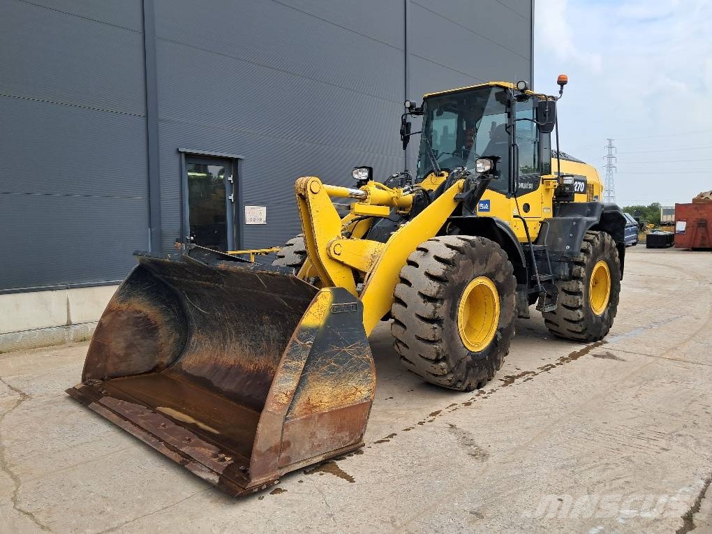 Komatsu WA270-8 Kolesni nakladalci