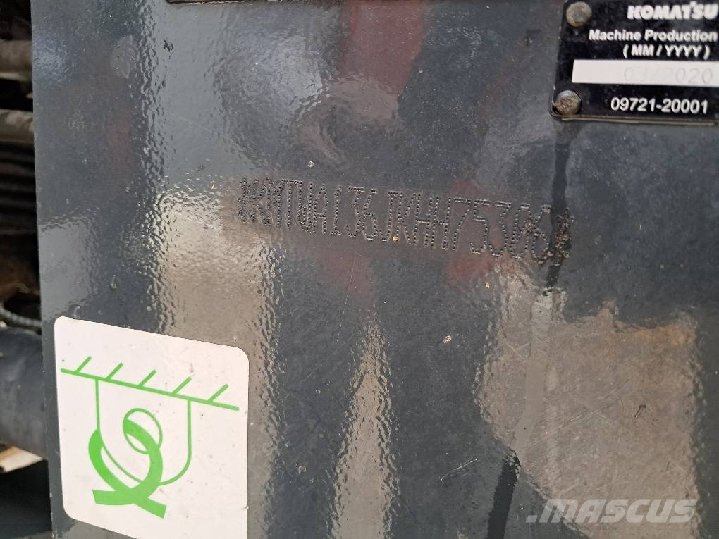 Komatsu WA270-8 Kolesni nakladalci
