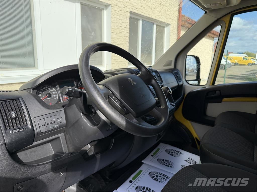 Peugeot Boxer VIN 017 Dostavna vozila / kombiji