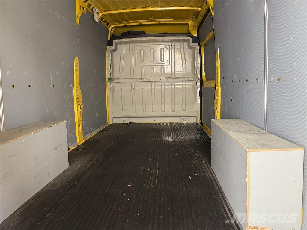 Peugeot Boxer VIN 017 Dostavna vozila / kombiji