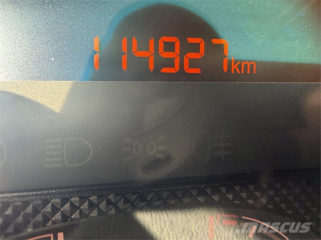 Peugeot Boxer VIN 017 Dostavna vozila / kombiji