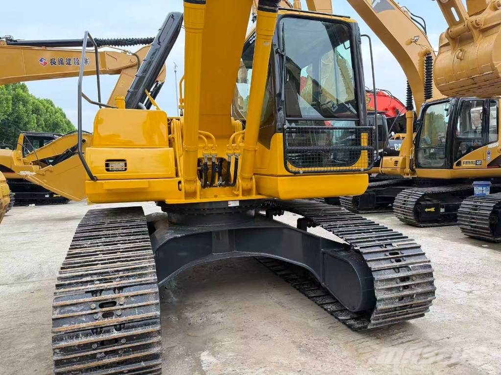 Komatsu PC 220-7 Vikšriniai ekskavatoriai
