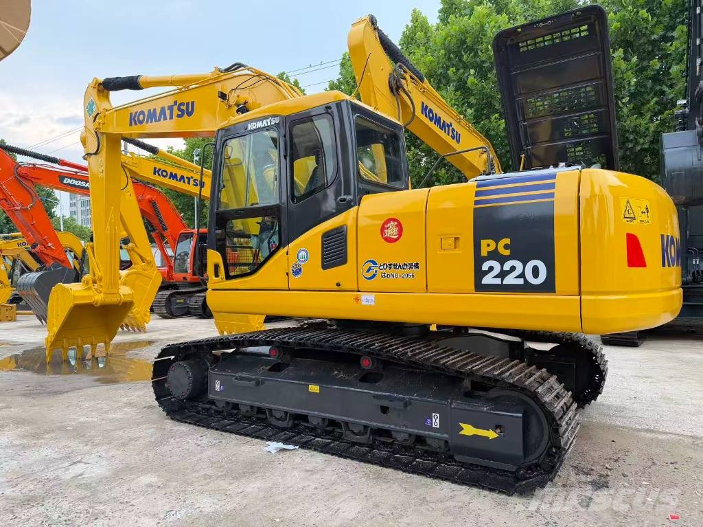Komatsu PC 220-7 Vikšriniai ekskavatoriai
