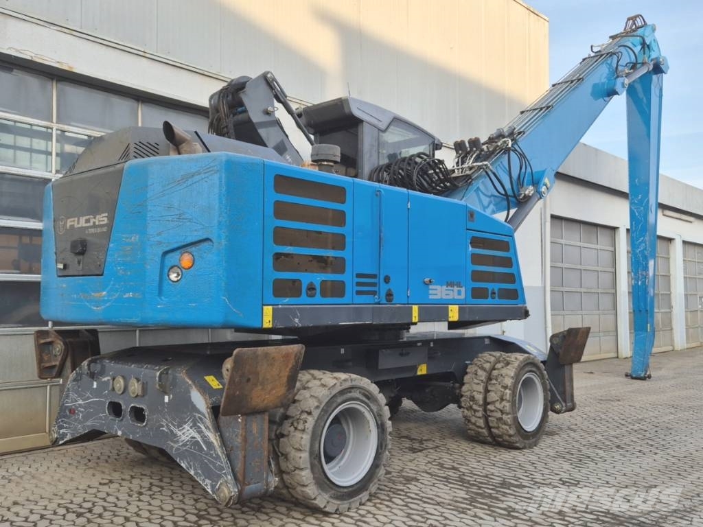 Fuchs MHL 360 F Materialumschlag