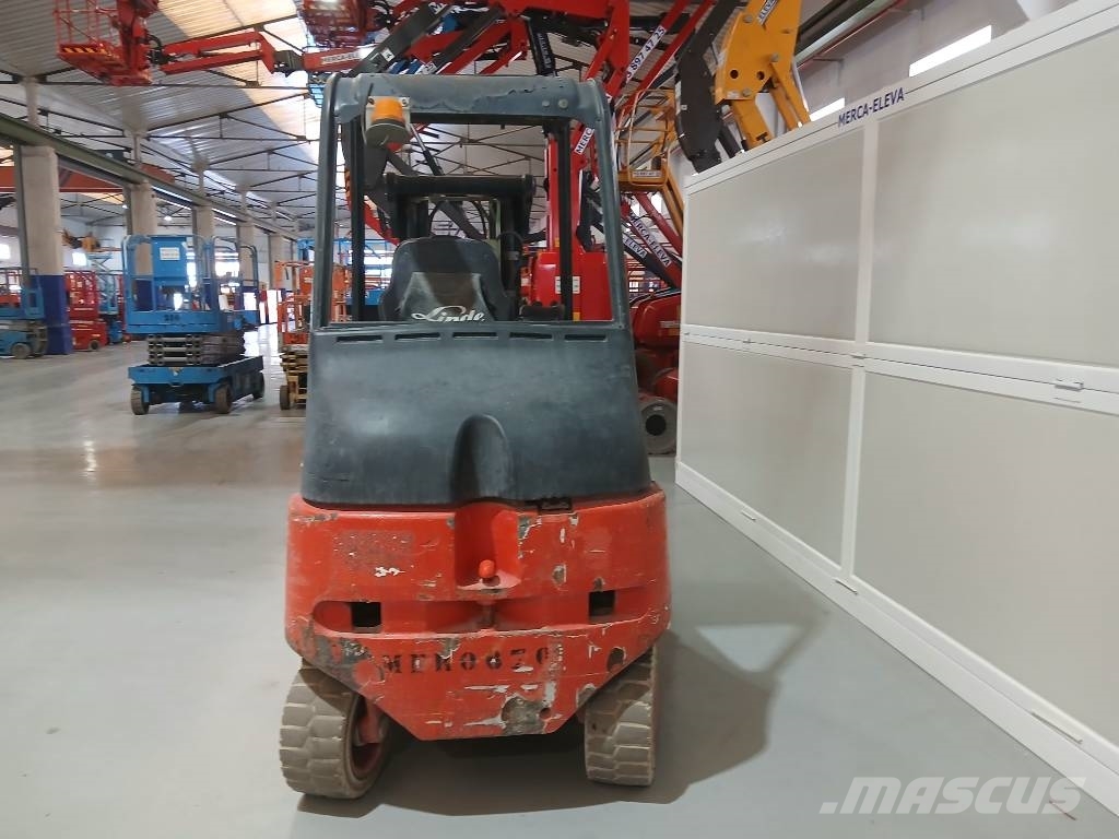 Linde E25/600-336 شاحنات ذات رافعات شوكية تعمل بالكهرباء
