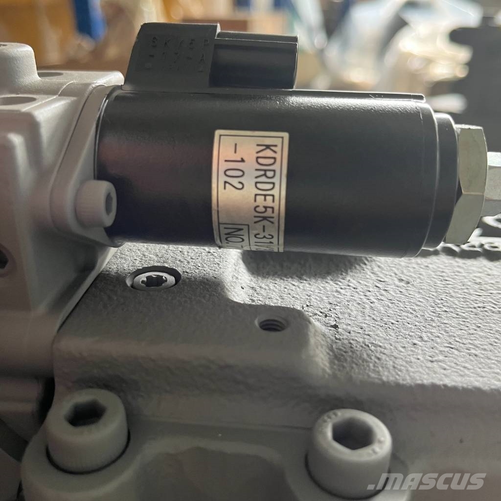 Hitachi ZX650-3 ZX670-3 Hydraulic Main Pump YB60000246 Växellåda