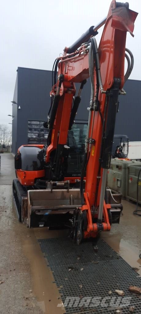 Kubota Kompaktbagger KX 080-4 V alpha Midigraafmachines 7t - 12t