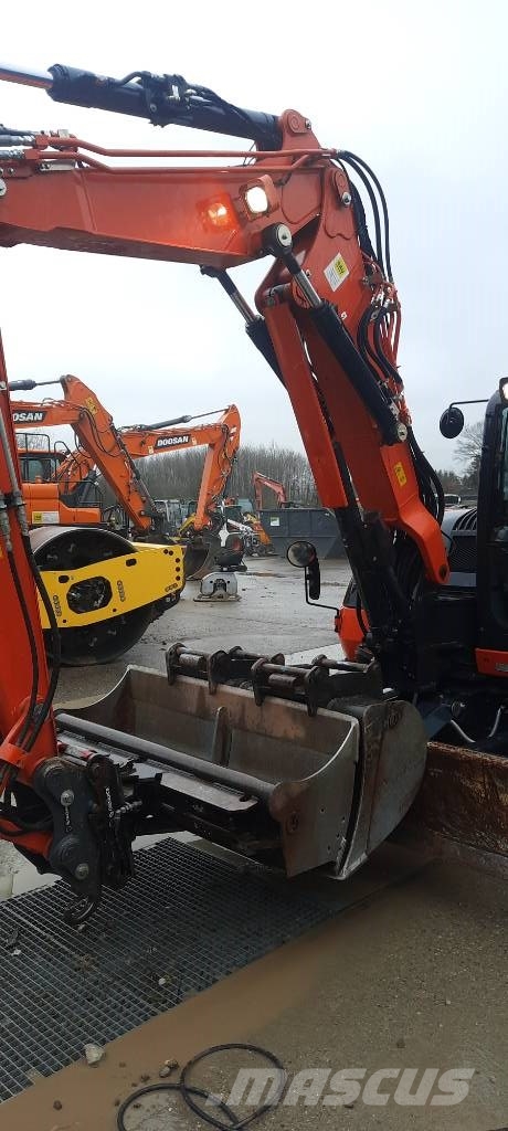Kubota Kompaktbagger KX 080-4 V alpha Midigraafmachines 7t - 12t