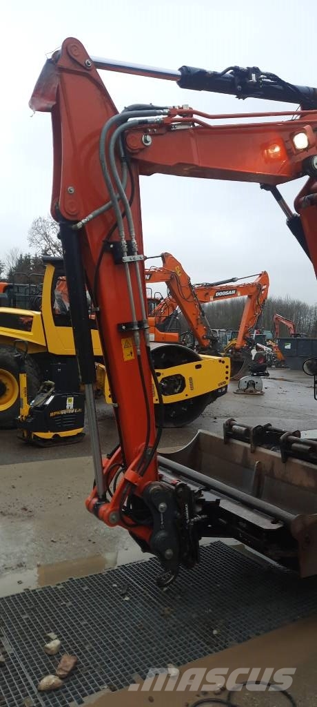 Kubota Kompaktbagger KX 080-4 V alpha Midigraafmachines 7t - 12t