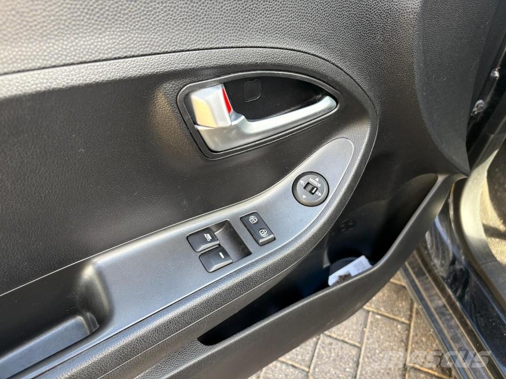 Kia Picanto 1.2 CCVT COMFORT LINE + AIR CONDITIONING + Automobili