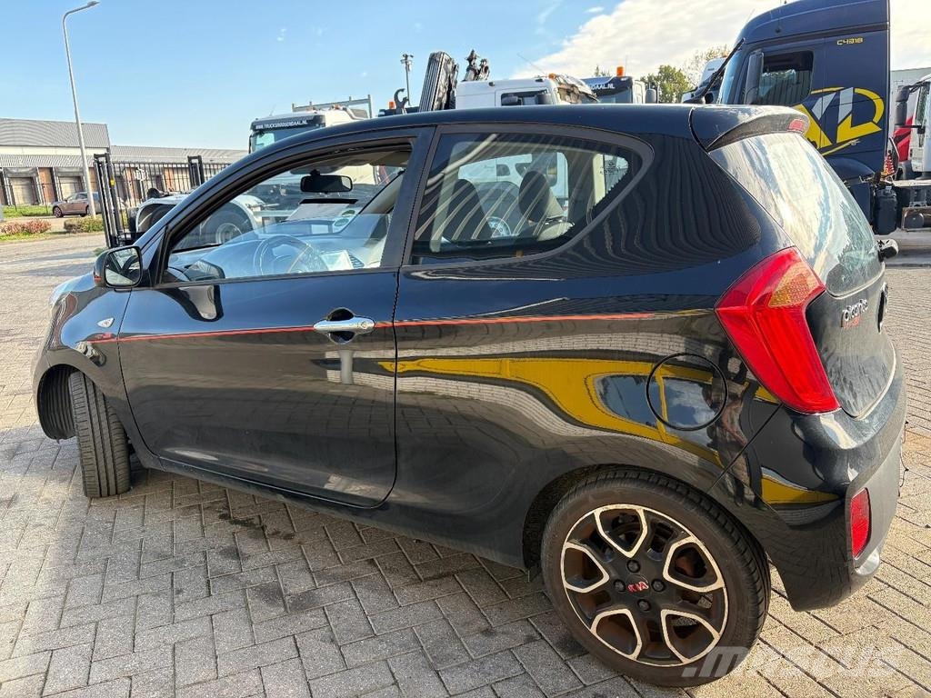 Kia Picanto 1.2 CCVT COMFORT LINE + AIR CONDITIONING + Automobili