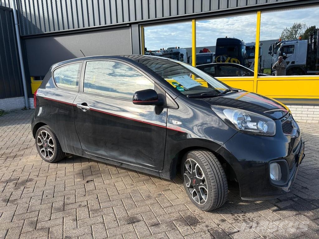 Kia Picanto 1.2 CCVT COMFORT LINE + AIR CONDITIONING + Automobili