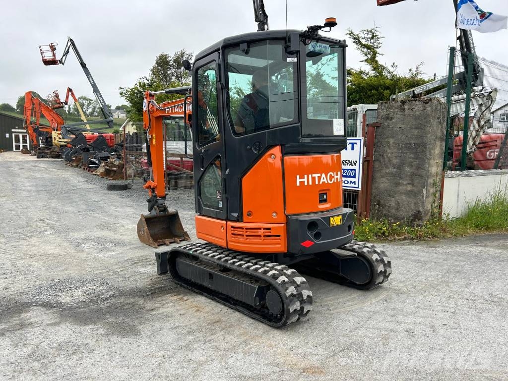 Hitachi ZX 26 U-6 Міні-екскаватори < 7т