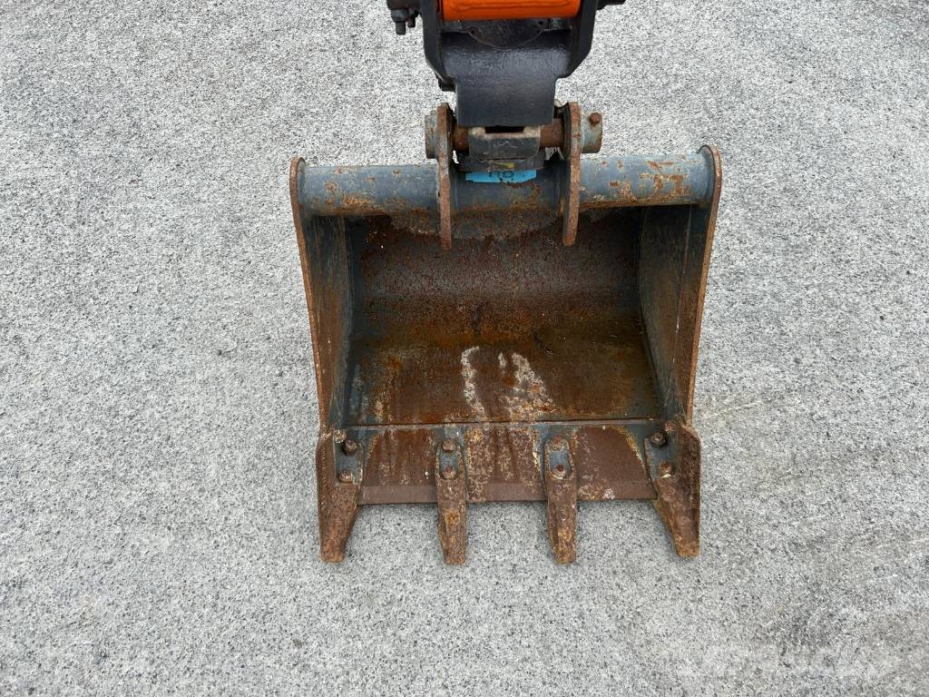 Hitachi ZX 26 U-6 Міні-екскаватори < 7т