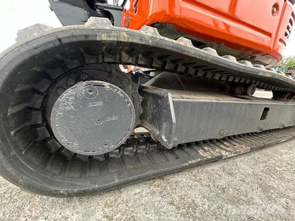 Hitachi ZX 26 U-6 Міні-екскаватори < 7т