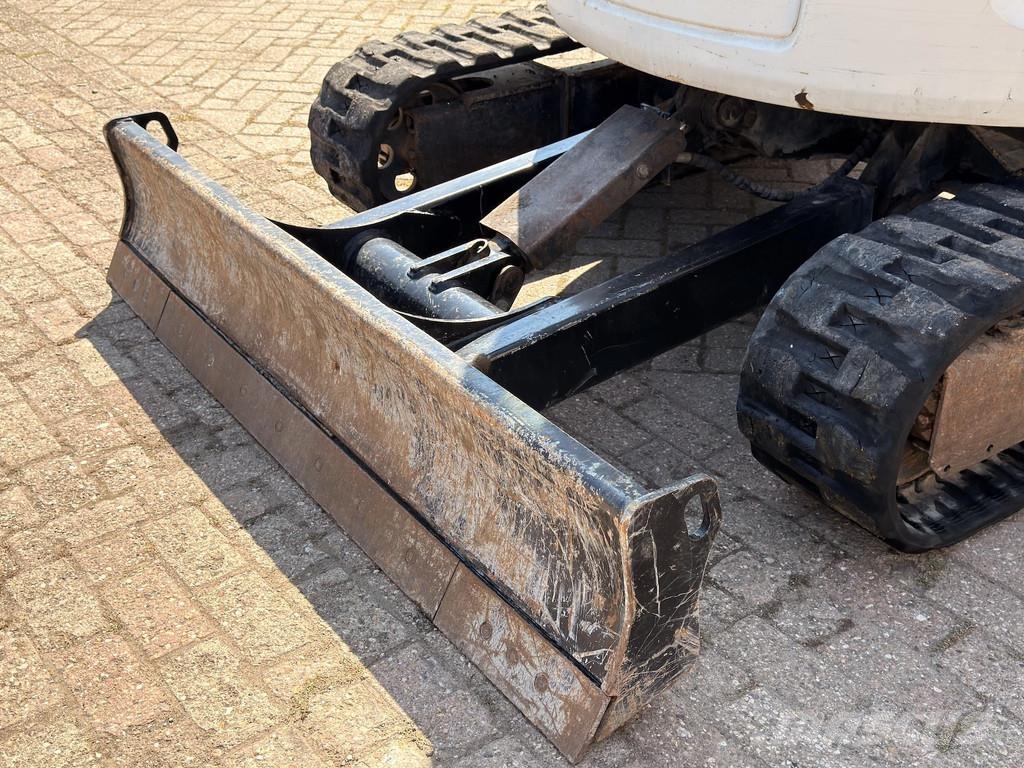CAT 303.5C CR - Mini excavator / 3 buckets / hammer li حفارات صغيرة أقل من 7 طن (حفارات صغيرة)