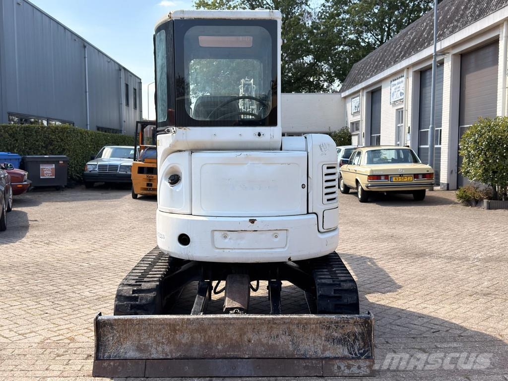 CAT 303.5C CR - Mini excavator / 3 buckets / hammer li حفارات صغيرة أقل من 7 طن (حفارات صغيرة)