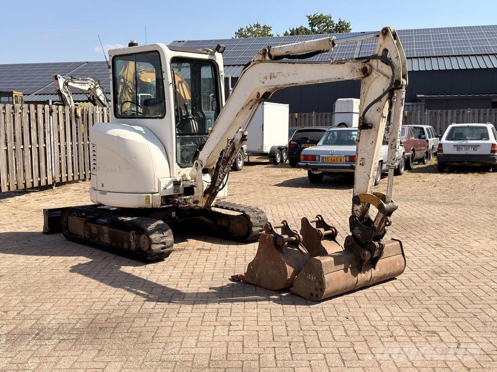 CAT 303.5C CR - Mini excavator / 3 buckets / hammer li حفارات صغيرة أقل من 7 طن (حفارات صغيرة)