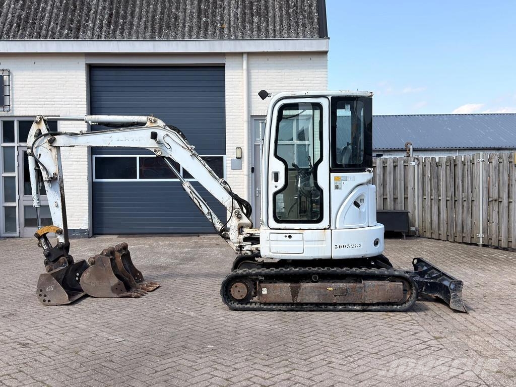 CAT 303.5C CR - Mini excavator / 3 buckets / hammer li حفارات صغيرة أقل من 7 طن (حفارات صغيرة)