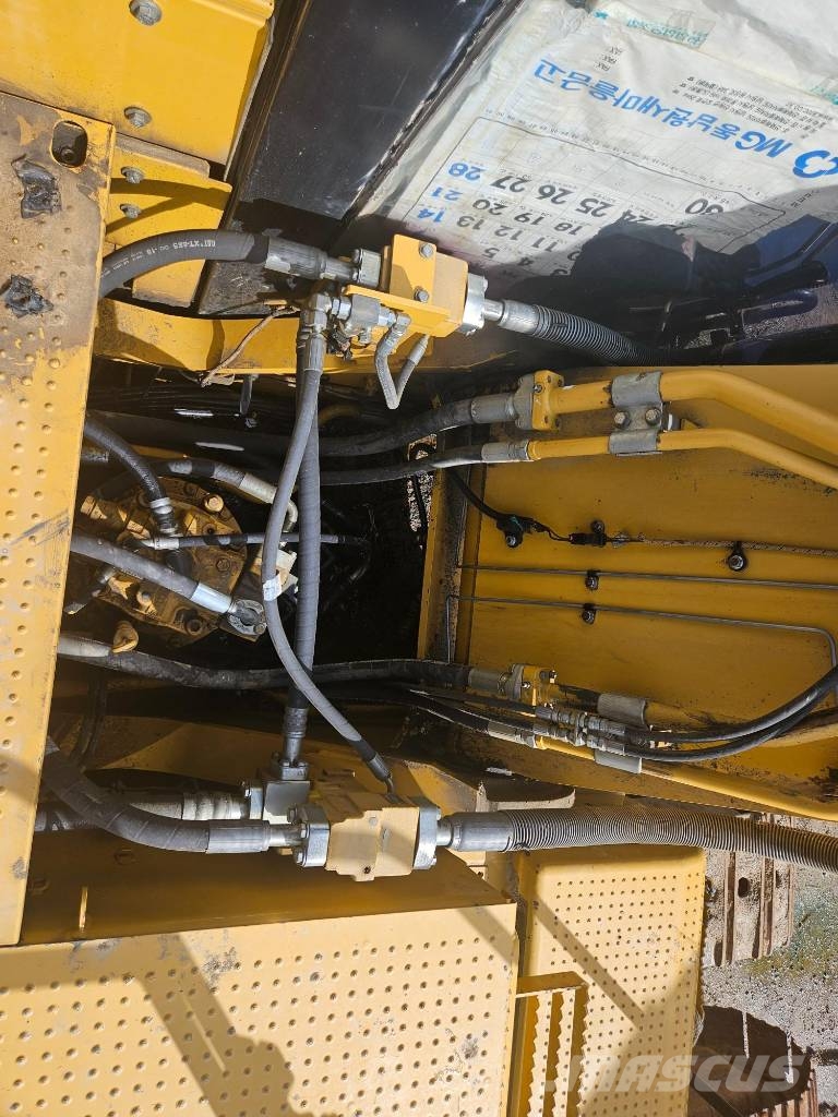 CAT 330 대형 굴삭기 29톤 이상