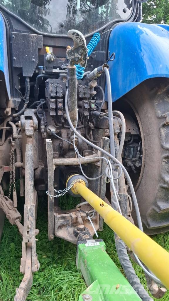 New Holland T 7.270 AC Traktori