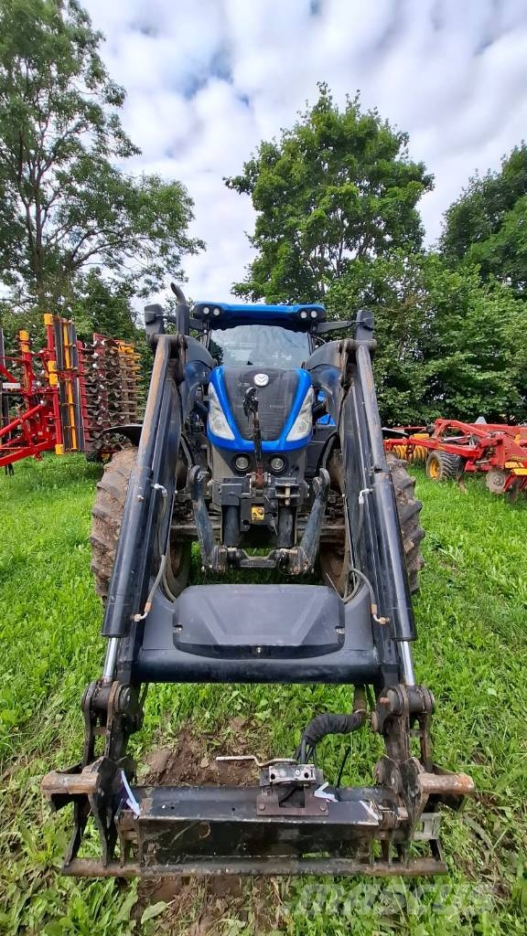 New Holland T 7.270 AC Traktori