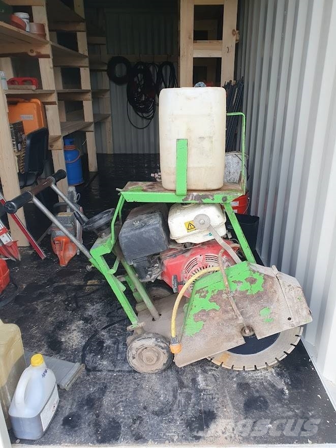 Řezač spár Dr.Schulze FS 450 Sonstige Baumaschinen
