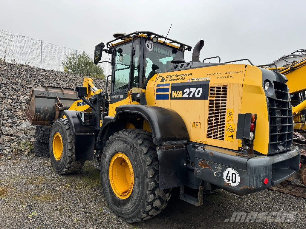 Komatsu WA 270-8 Wielladers