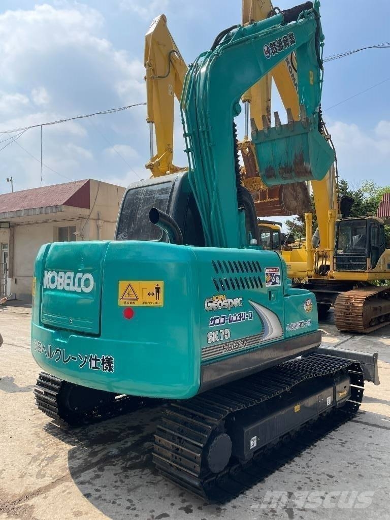 Kobelco SK 75 Mini kotrók < 7t
