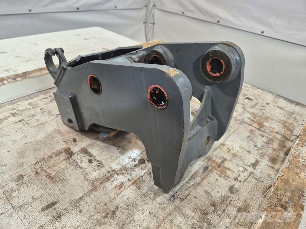 Mecalac 6/8MCR Active Lock Rychlospojky