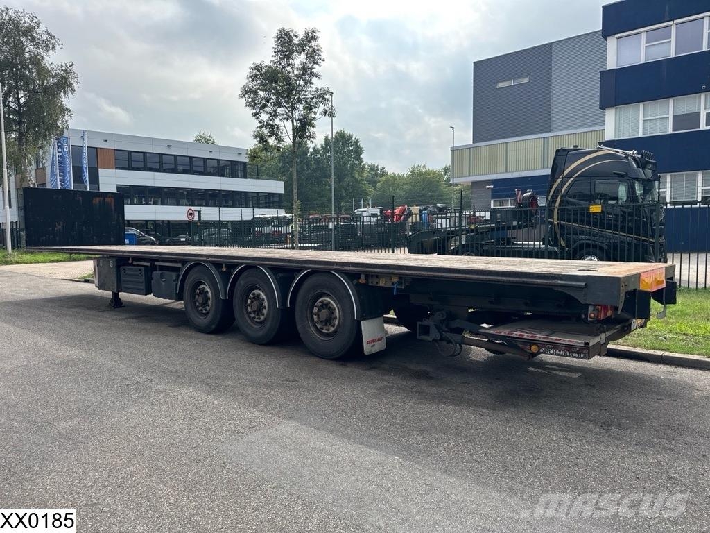 Fruehauf open laadbak Lift axle Vlakke laadvloeren