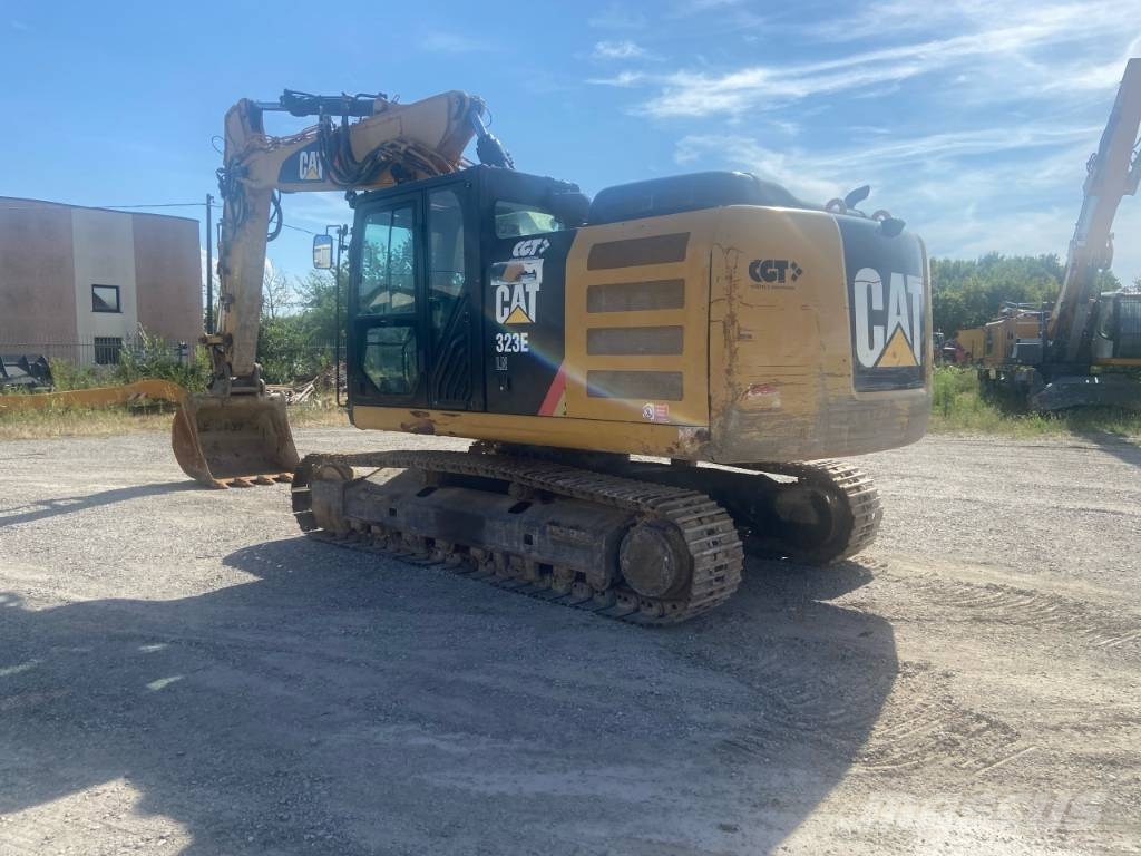 CAT 323 EL Bageri guseničari
