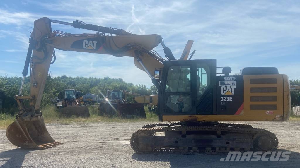 CAT 323 EL Bageri guseničari