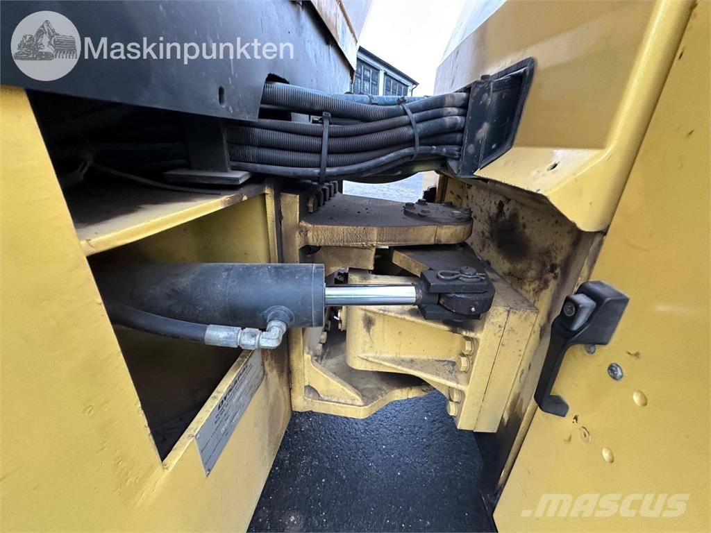 Dynapac CC 432 Tandemrullid