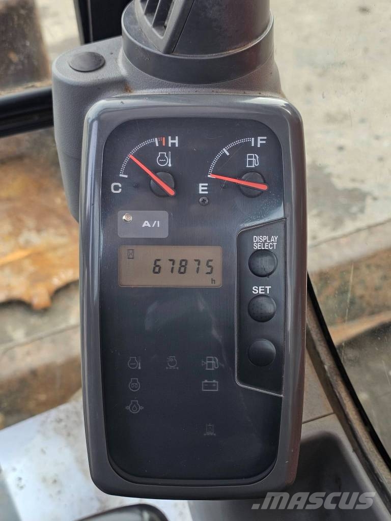 Hitachi ZX85US Midi bageri 7t – 12t