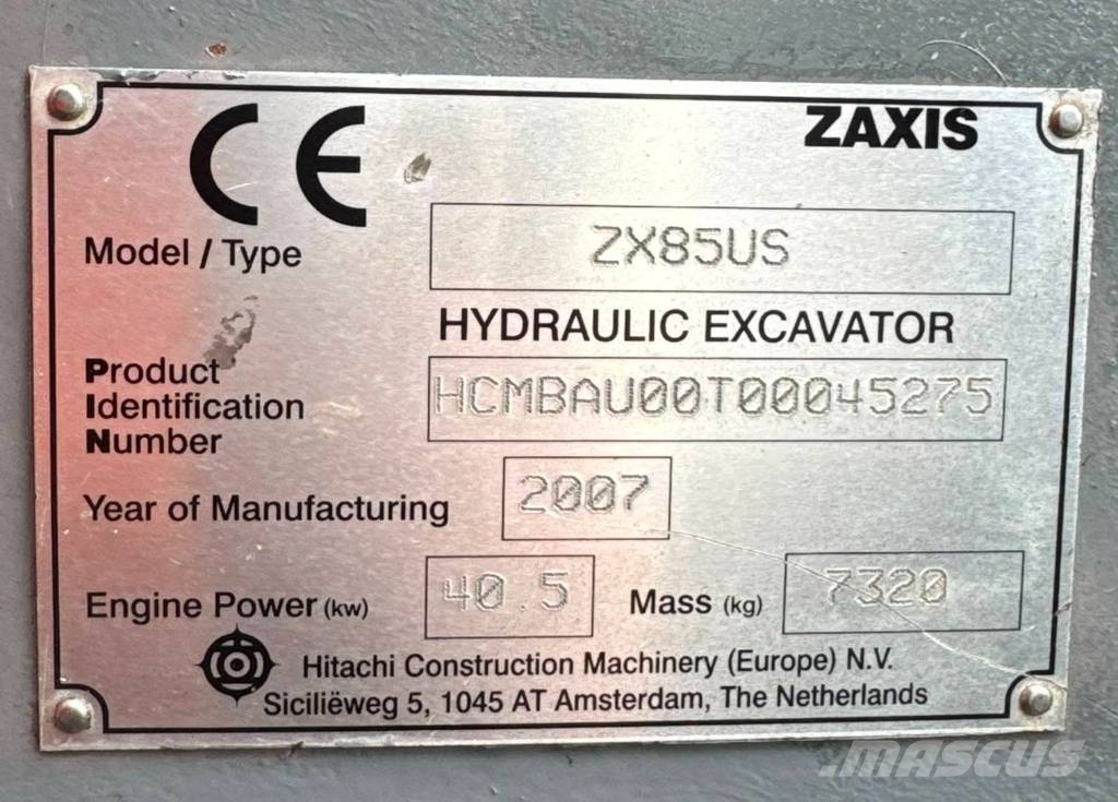 Hitachi ZX85US Midi bageri 7t – 12t