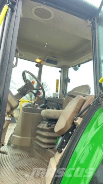 John Deere 6155 M Tractoren