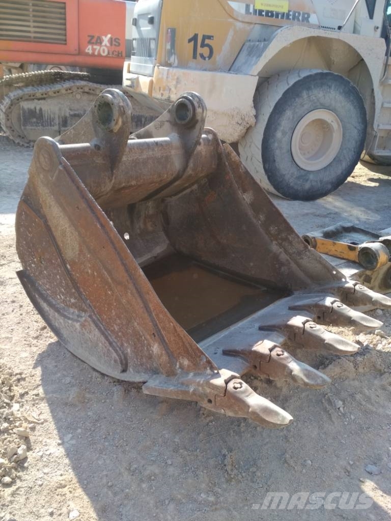 Hitachi STICK 8 m length with bucket ZX 470 LC H-3 Gieken en dippers