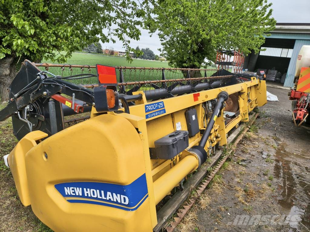 New Holland CR 8.90 حصادات