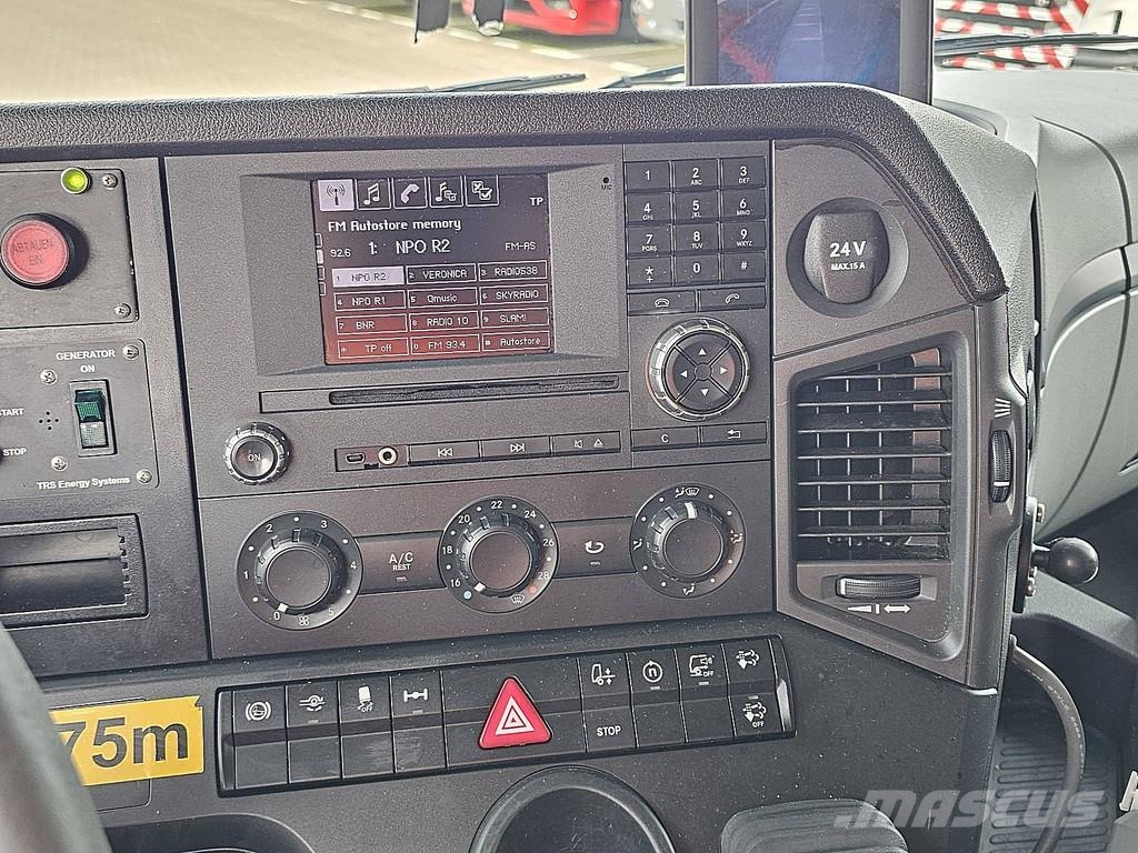 Mercedes-Benz ANTOS 1835 FRIGO TAILLIFT Camiones con temperatura controlada