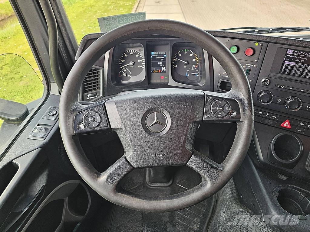 Mercedes-Benz ANTOS 1835 FRIGO TAILLIFT Camiones con temperatura controlada
