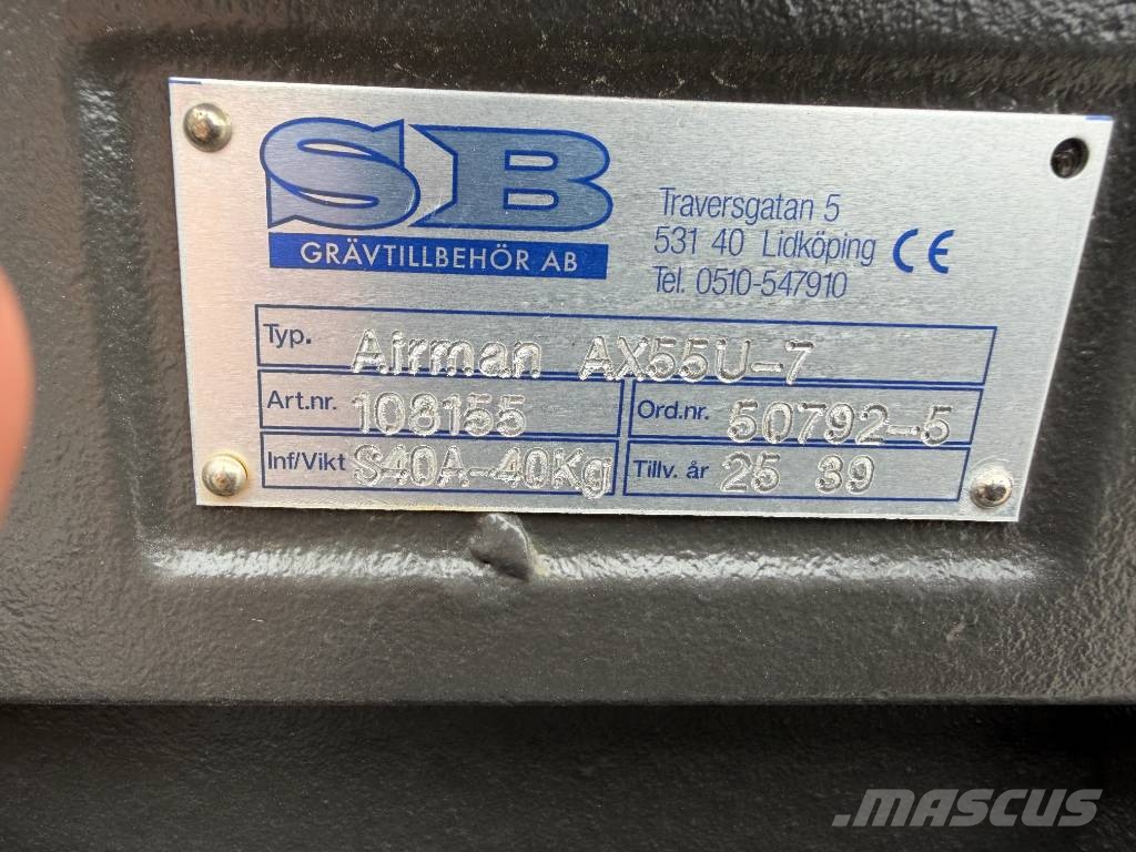 Airman AX55U-7 Miniexcavadoras