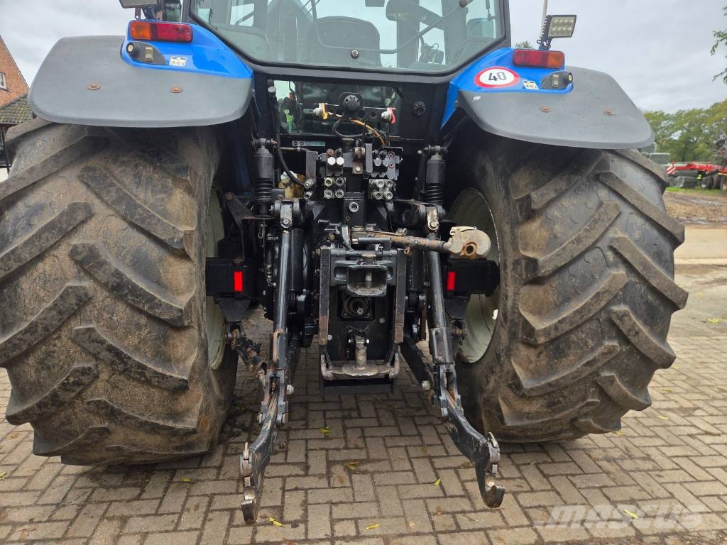 New Holland TM 175 Traktorji