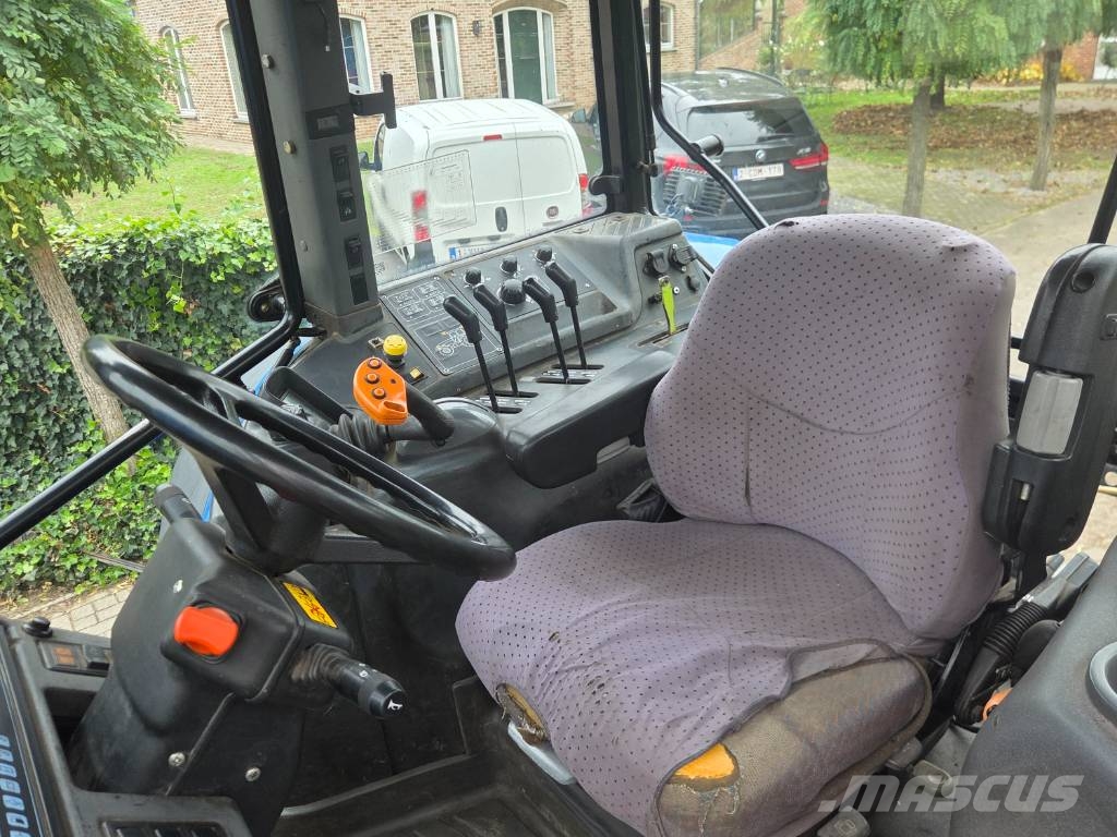 New Holland TM 175 Traktorji