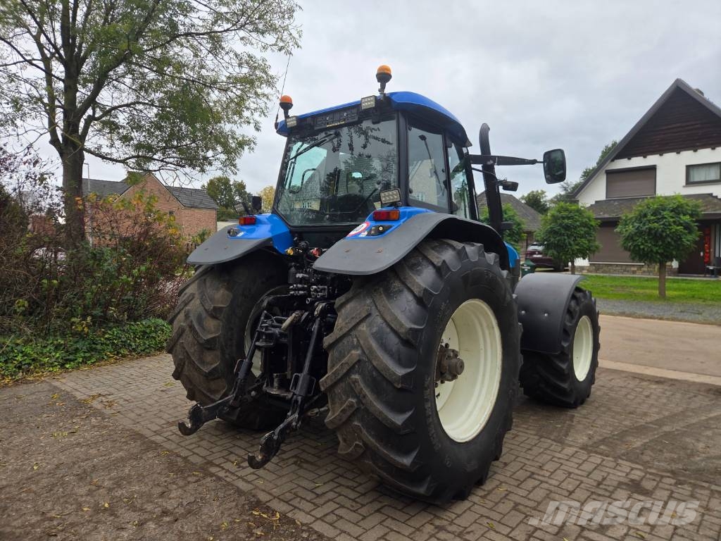 New Holland TM 175 Traktorji