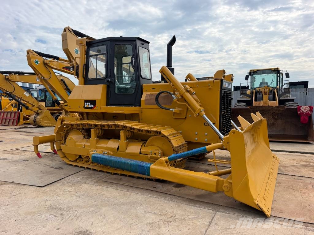 CAT D 6 G Buldožerji goseničarji