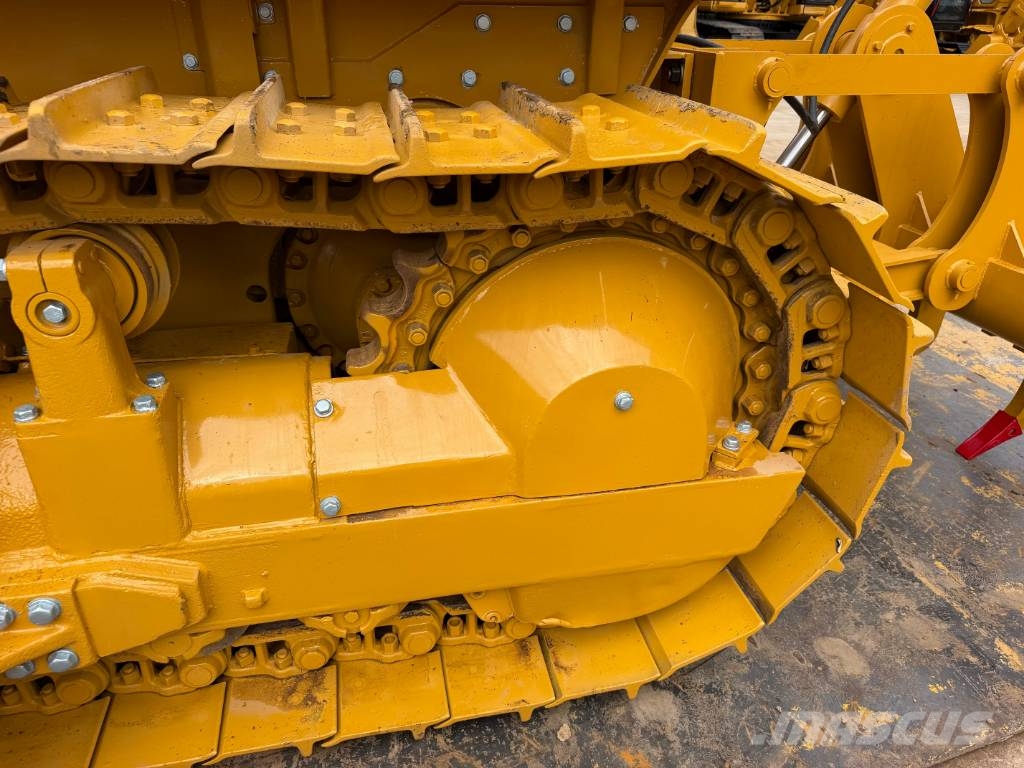 CAT D 6 G Buldožerji goseničarji