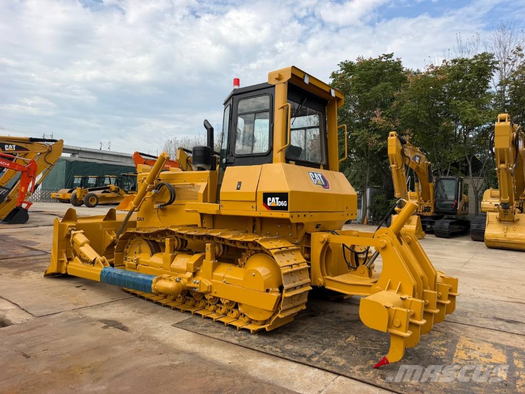 CAT D 6 G Buldožerji goseničarji
